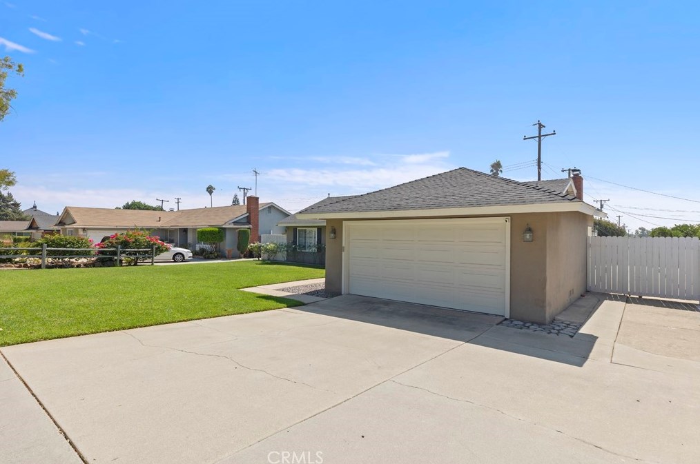 1078 W 11th St, Upland, CA 91786