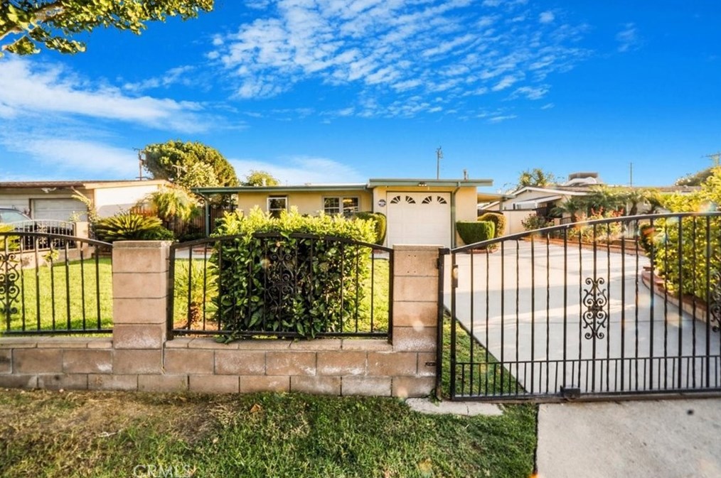 1820 Walnut Creek Ct, West Covina, CA 91791