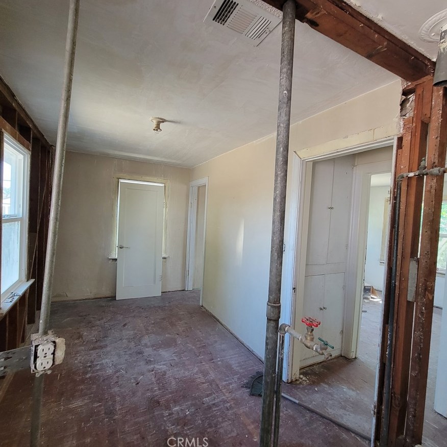414 W Locust St, Ontario, CA 91762