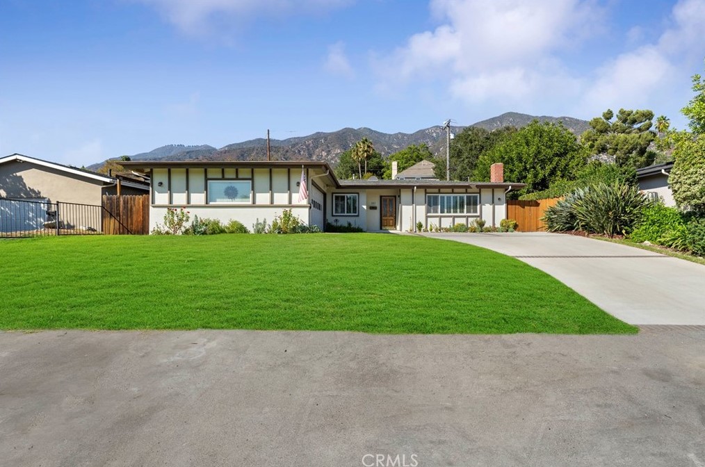 357 Grove St, Sierra Madre, CA 91024
