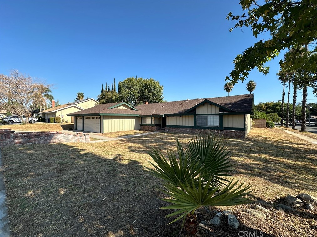 2109 Orange Ave, Rialto, CA 92377-4618