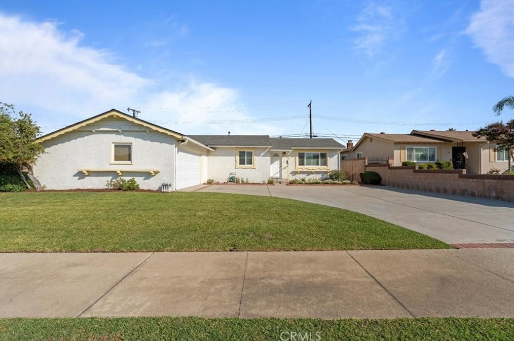 303 W Newburgh St, Glendora, CA 91740