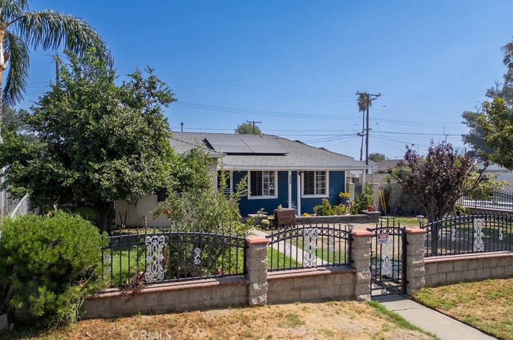 9969 Catawba Ave, Fontana, CA 92335