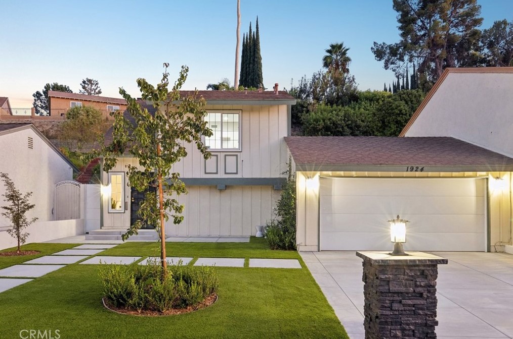 1924 E Woodgate Dr, West Covina, CA 91792