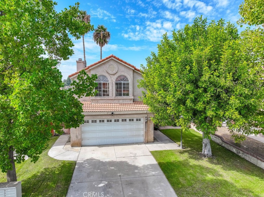 13567 Brandon Ct, Fontana, CA 92336-3944