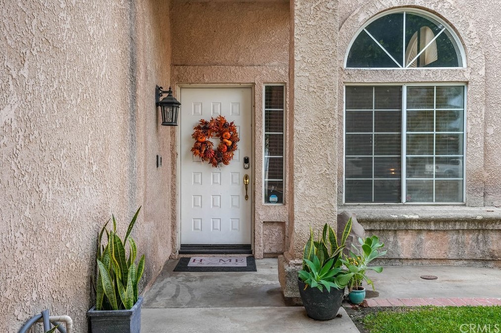 13567 Brandon Ct, Fontana CA  exterior