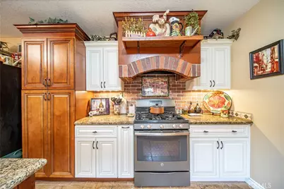 208 E 3rd Street, San Dimas, CA 91773 - Photo 6