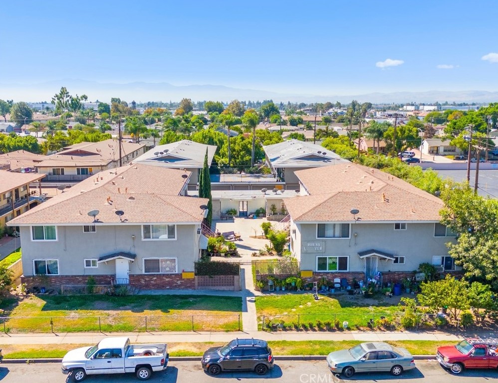 1027 E St, Ontario, CA 91762-3043