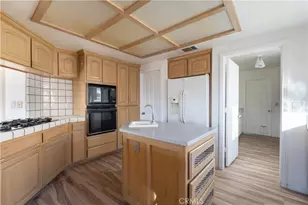 14389 Ironsides Ln, Helendale, CA 92342 - Photo 16