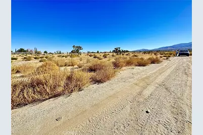 11975 Primavera Road, Pinon Hills, CA 92372 - Photo 6