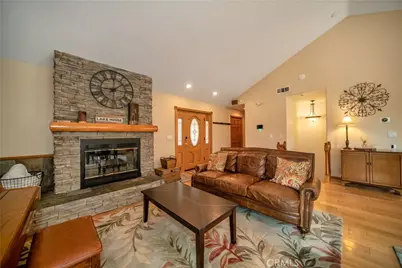 27391 Cottonwood Lane, Lake Arrowhead, CA 92352 - Photo 2