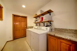 27391 Cottonwood Ln, Lake Arrowhead, CA 92352 - Photo 24