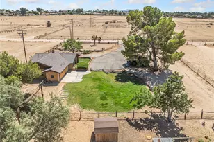 14924 Chamber Ln, Apple Valley, CA 92307 - Photo 6