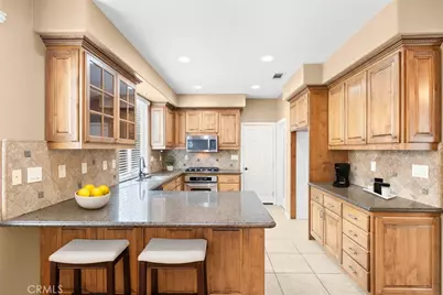 32865 Naples Court, Temecula, CA 92592 - Photo 2