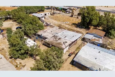 17750 Bubbling Wells Road, Desert Hot Springs, CA 92241 - Photo 6