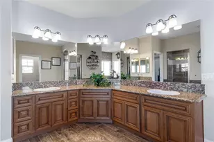 7922 Los Palmas Dr, Oak Hills, CA 92344 - Photo 24