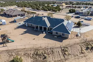 7922 Los Palmas Dr, Oak Hills, CA 92344 - Photo 62