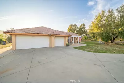 1108 Richmond Hill Court, San Bernardino, CA 92407 - Photo 4