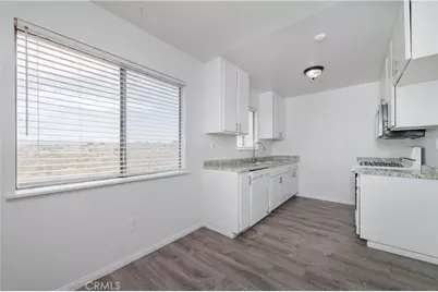 16518 Avalon Avenue, Victorville, CA 92395 - Photo 10
