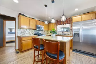715 E Mountain View Boulevard, Big Bear City, CA 92314 - Photo 32