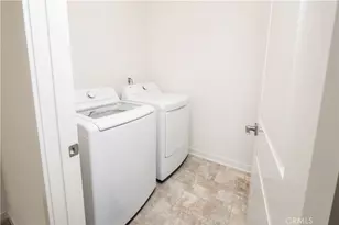 16020 Sunny Ct, Fontana, CA 92336 - Photo 40