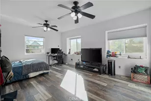 1015 Summit Dr, Crestline, CA 92325 - Photo 32