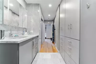 645 W 9th Street #703, Los Angeles, CA 90015 - Photo 16