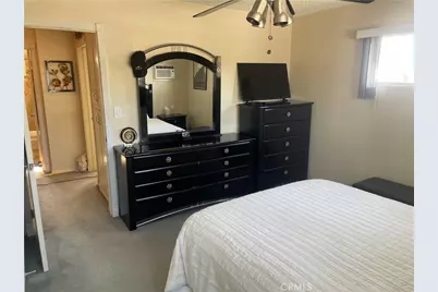 927 W 6th Street, San Pedro, CA 90731 - Photo 14