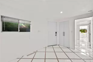 1046 N Hillcrest Rd, Beverly Hills, CA 90210 - Photo 54