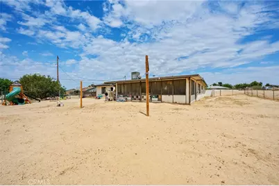 18251 Hiawatha Road, Apple Valley, CA 92307 - Photo 18