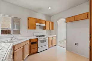 12405 Firefly Way, Victorville, CA 92392 - Photo 14