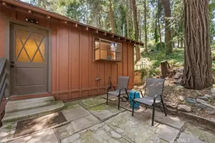 23717 Scenic Dr, Crestline, CA 92325 - Photo 20