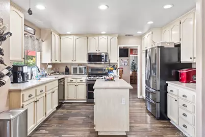 3025 Black Horse Drive, Ontario, CA 91761 - Photo 24