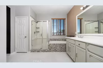 13849 Jackson Street, Oak Hills, CA 92344 - Photo 28