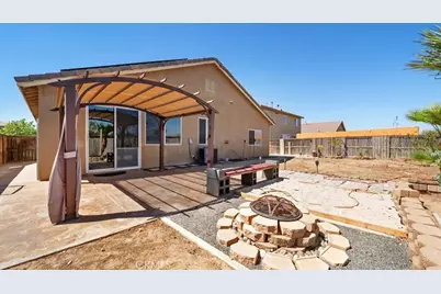 13849 Jackson Street, Oak Hills, CA 92344 - Photo 30