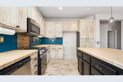 13849 Jackson Street, Oak Hills, CA 92344 - Photo 12