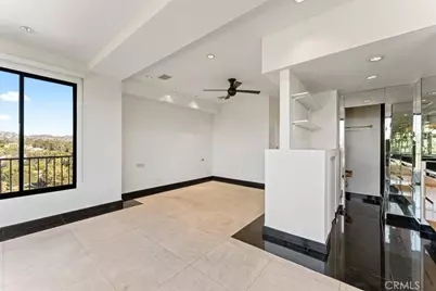 10501 Wilshire Boulevard #1103, Los Angeles, CA 90024 - Photo 24