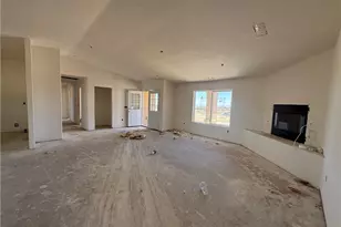 9570 Mescalero Rd, Phelan, CA 92371 - Photo 8