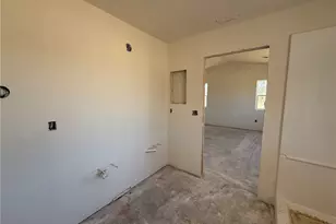 9570 Mescalero Rd, Phelan, CA 92371 - Photo 12