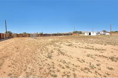 20916 Thunderbird Road, Apple Valley, CA 92307 - Photo 38