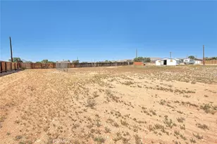 20916 Thunderbird Rd, Apple Valley, CA 92307 - Photo 38