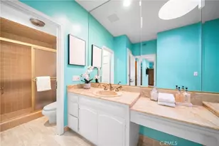 2008 S Bentley Ave, Los Angeles, CA 90025 - Photo 16