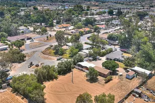 18460 Hibiscus Ave, Riverside, CA 92508 - Photo 46