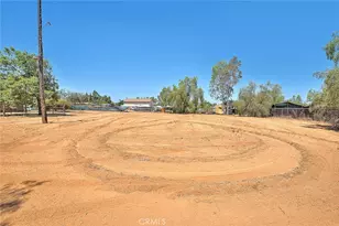 18460 Hibiscus Ave, Riverside, CA 92508 - Photo 48