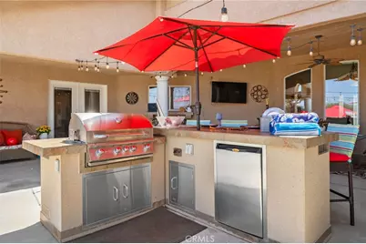 8289 Alta Mesa Road, Oak Hills, CA 92344 - Photo 12