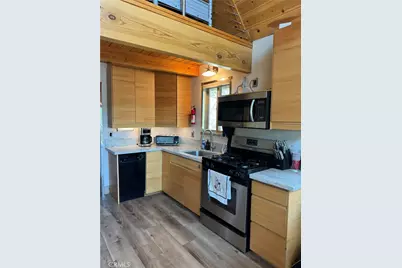 38532 N Shore Drive, Fawnskin, CA 92333 - Photo 36