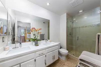 7301 Balboa Boulevard #8, Van Nuys, CA 91406 - Photo 18