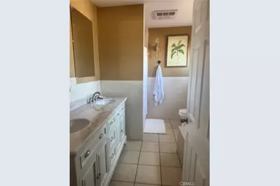 815 E 80th Street, Los Angeles, CA 90001 - Photo 22