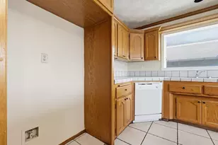 17895 Cumberland Way, Victorville, CA 92395 - Photo 18