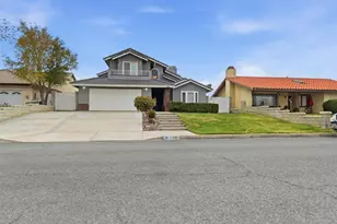 17895 Cumberland Way, Victorville, CA 92395 - Photo 2